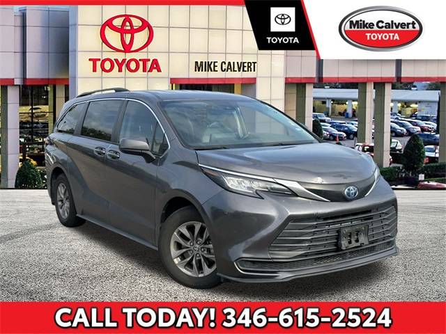 2022 Toyota Sienna LE — Minivan — 37,495 mi — Houston, TX