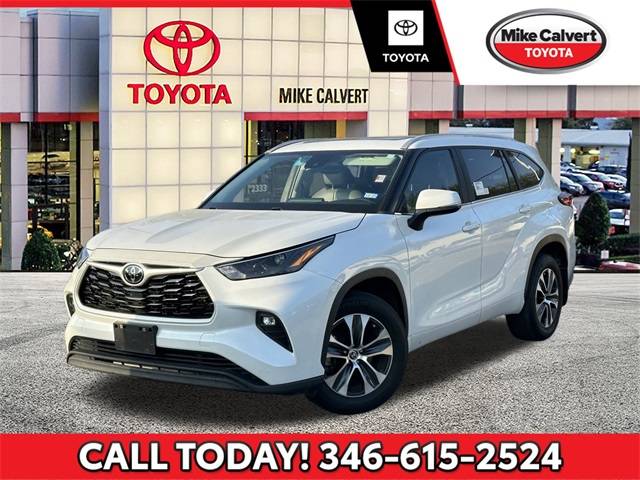2023 Toyota Highlander XLE — SUV — 93,858 mi — Houston, TX