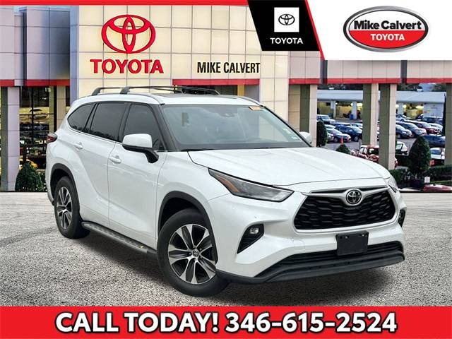 2022 Toyota Highlander XLE — SUV — 28,448 mi — Houston, TX