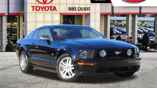 2005 Ford Mustang GT Deluxe — Coupe — 29,500 mi — Houston, TX