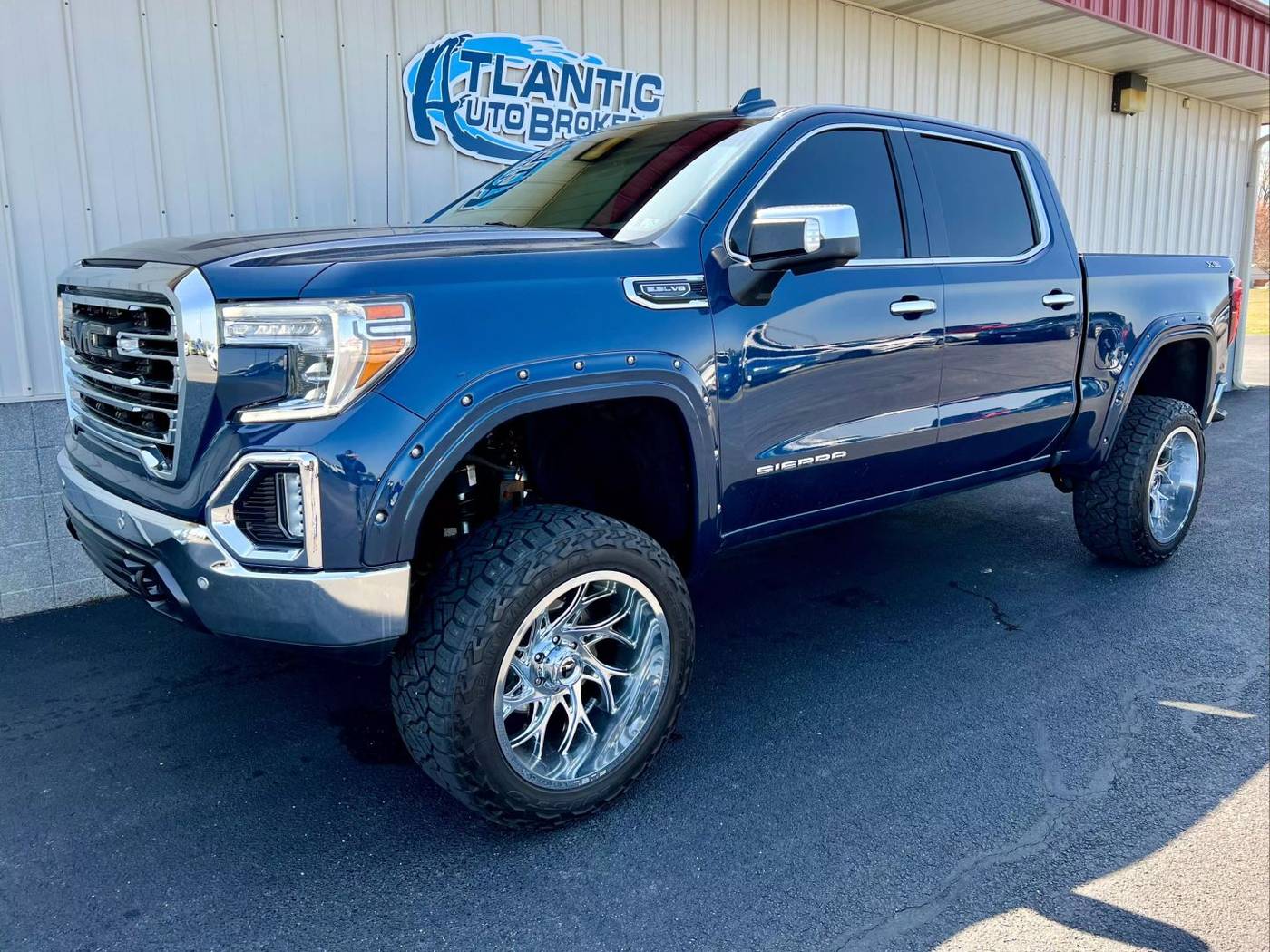 2021 GMC Sierra 1500 SLT — Pickup Truck — 42,427 mi — Harrington, DE
