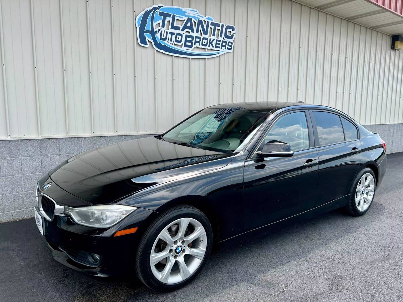 2015 BMW 3 Series 328i — Sedan — 101,485 mi — Harrington, DE