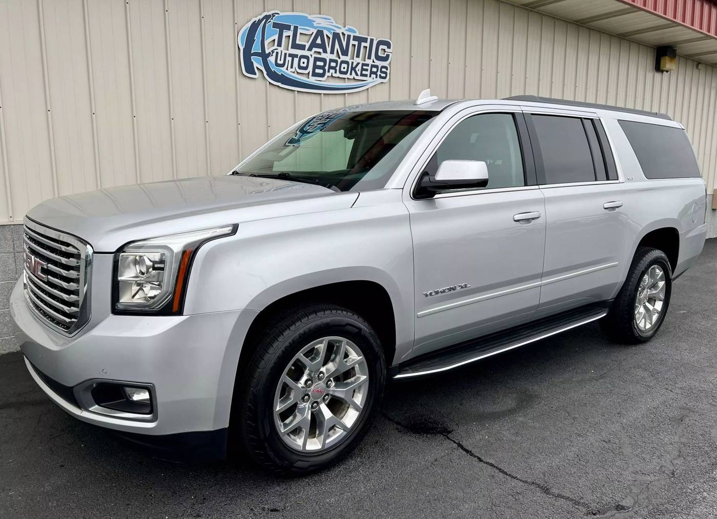 2017 GMC Yukon SLT — SUV — 126,457 mi — Harrington, DE