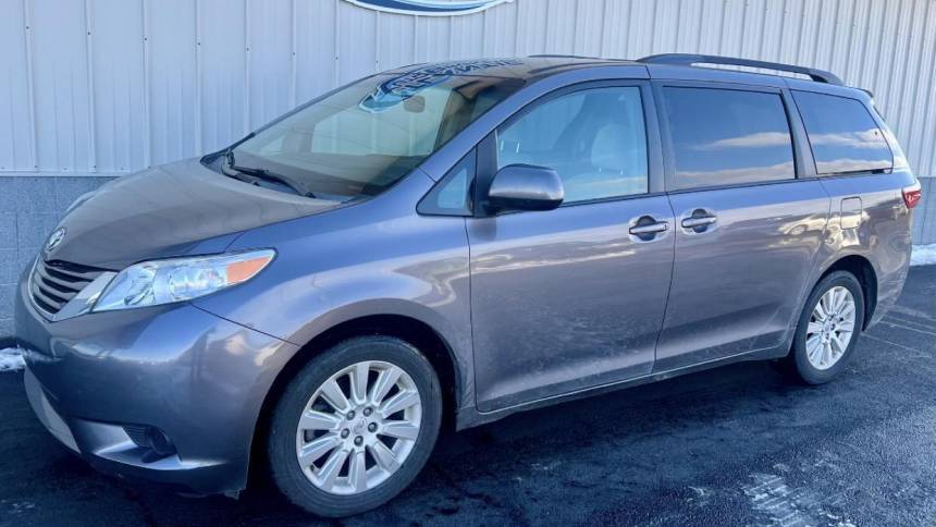 2015 Toyota Sienna LE — Minivan — 109,363 mi — Harrington, DE