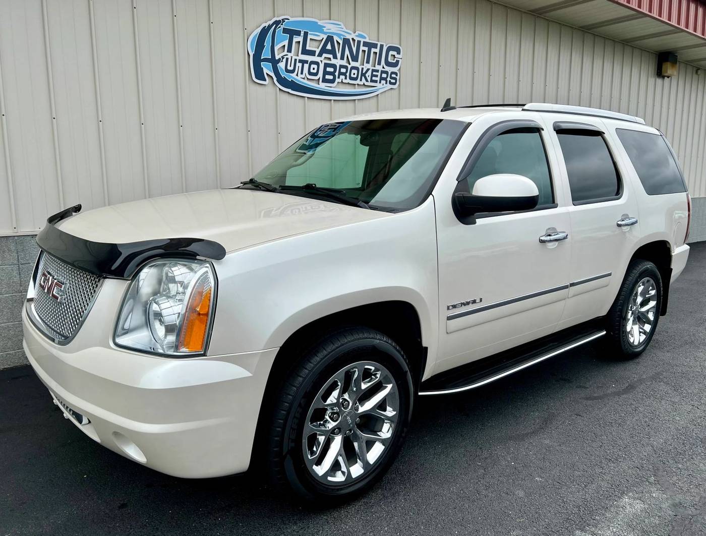 2012 GMC Yukon Denali — SUV — 48,997 mi — Harrington, DE