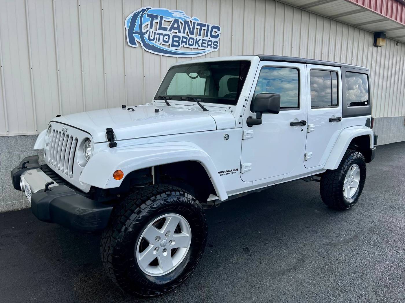 2017 Jeep Wrangler Sahara — SUV — 70,218 mi — Harrington, DE