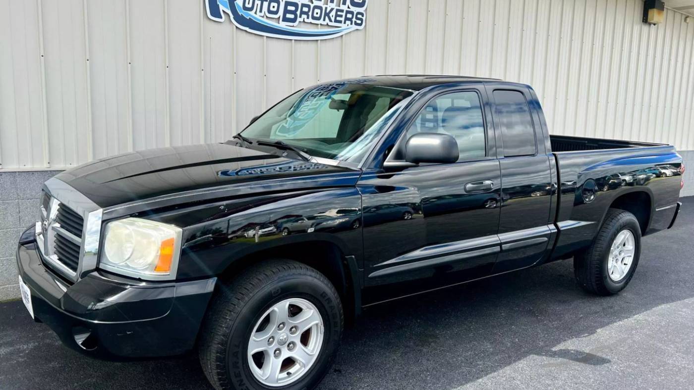 2006 Dodge Dakota SLT — Pickup Truck — 87,105 mi — Harrington, DE