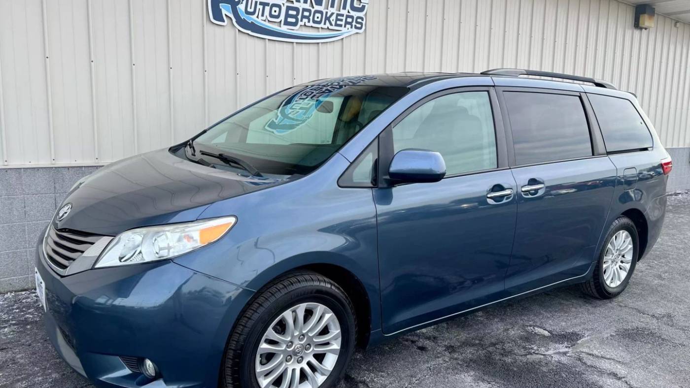2015 Toyota Sienna XLE — Minivan — 85,136 mi — Harrington, DE