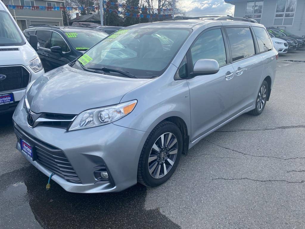 2018 Toyota Sienna XLE — Minivan — 83,168 mi — Anchorage, AK