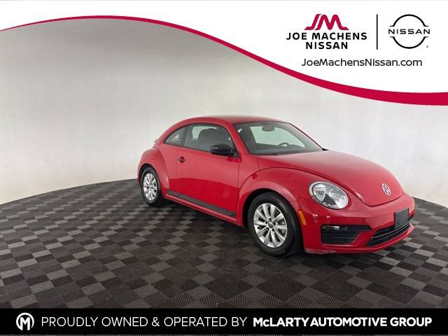 2018 Volkswagen Beetle S — Coupe — 43,630 mi — Columbia, MO