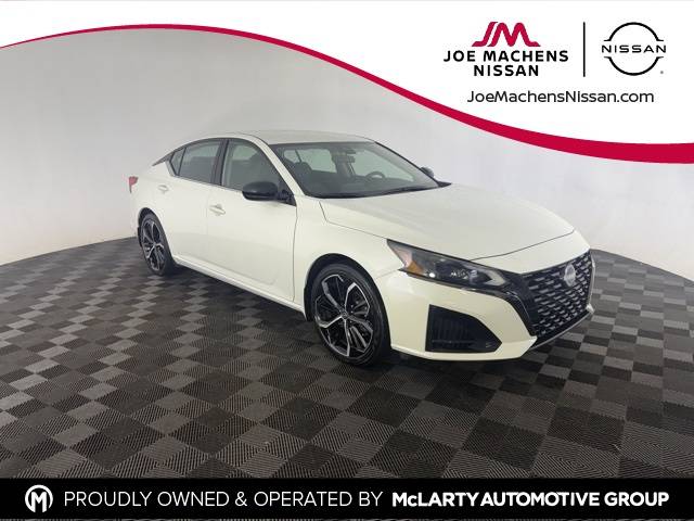2023 Nissan Altima SR — Sedan — 45,722 mi — Columbia, MO