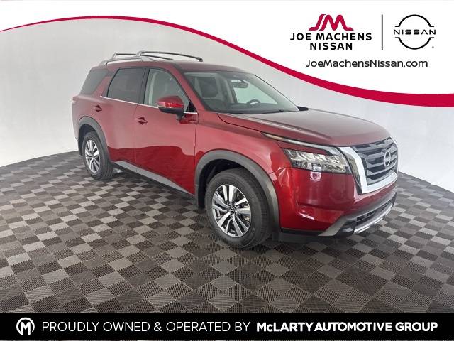 2024 Nissan Pathfinder SL — SUV — 15,842 mi — Columbia, MO