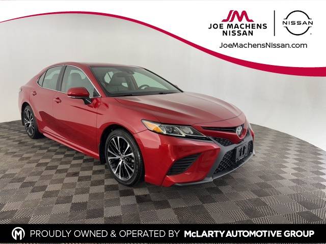 2019 Toyota Camry SE — Sedan — 70,499 mi — Columbia, MO