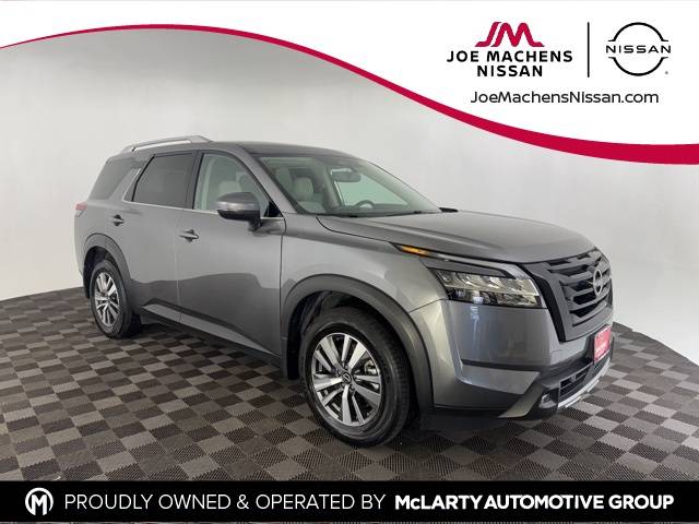 2022 Nissan Pathfinder SL — SUV — 30,784 mi — Columbia, MO