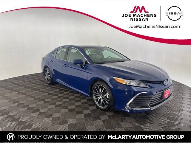 2024 Toyota Camry XLE — Sedan — 23,845 mi — Columbia, MO