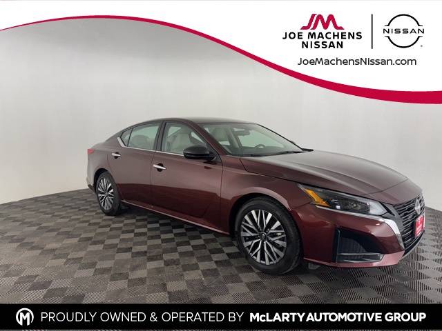 2024 Nissan Altima SV — Sedan — 23,779 mi — Columbia, MO