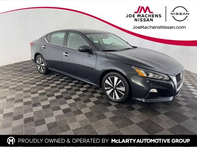 2022 Nissan Altima SV — Sedan — 60,852 mi — Columbia, MO