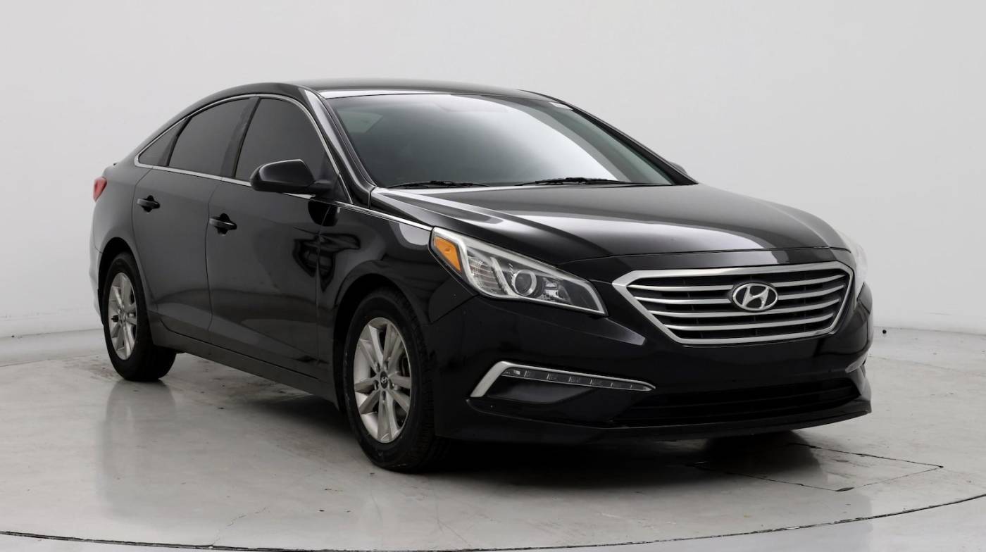 2015 Hyundai Sonata SE — Sedan — 121,680 mi — Las Vegas, NV