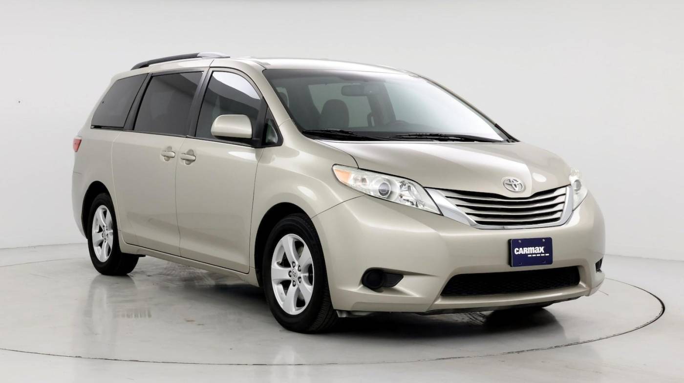 2015 Toyota Sienna LE — Minivan — 120,377 mi — Las Vegas, NV