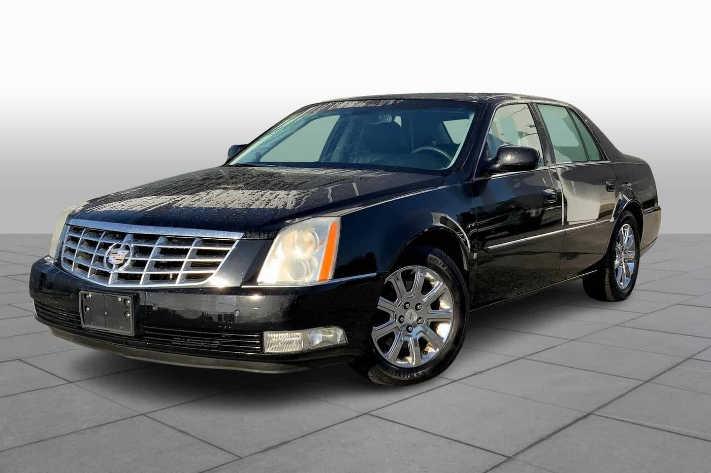 2008 Cadillac DTS 1SA — Sedan — 90,614 mi — Columbus, GA