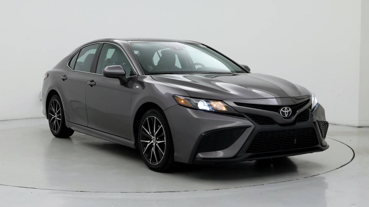 2021 Toyota Camry SE — Sedan — 34,431 mi — Gainesville, FL