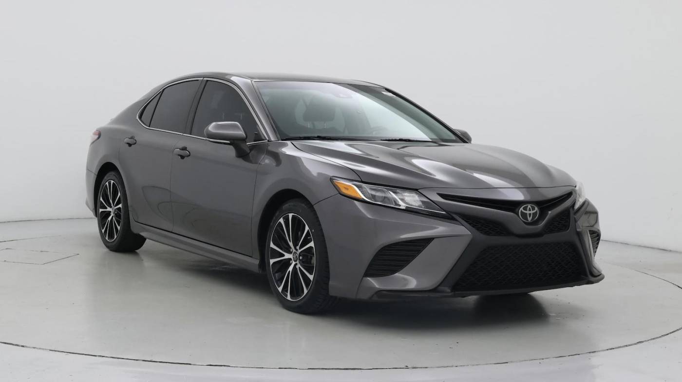 2018 Toyota Camry SE — Sedan — 99,475 mi — Gainesville, FL