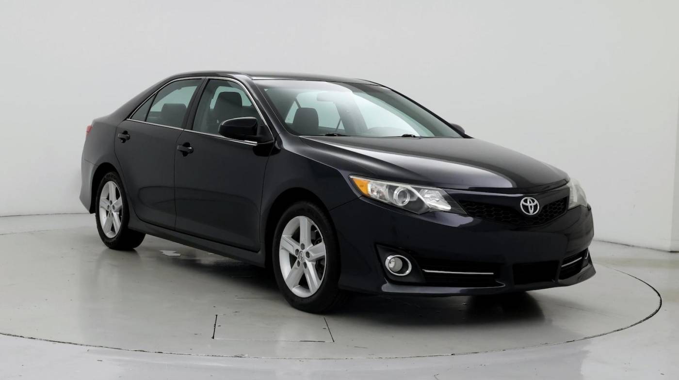2014 Toyota Camry SE — Sedan — 85,126 mi — Gainesville, FL