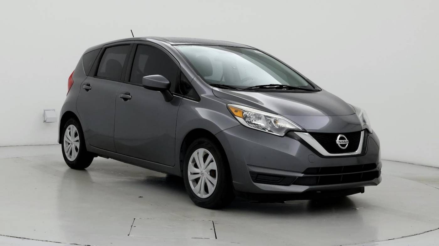 2017 Nissan Versa 1.6 SV — Hatchback — 83,975 mi — Gainesville, FL