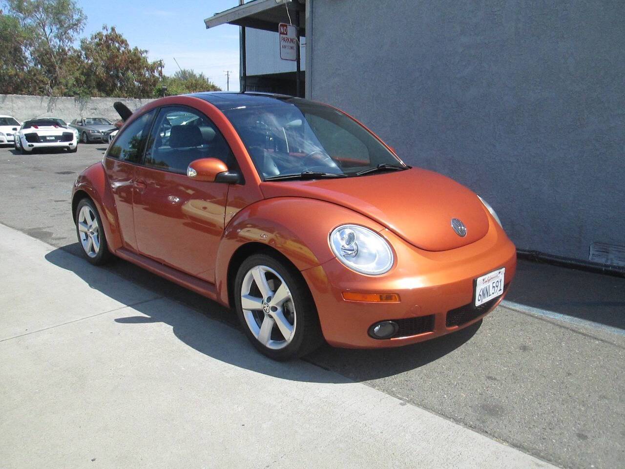 2010 Volkswagen New Beetle Base PZEV