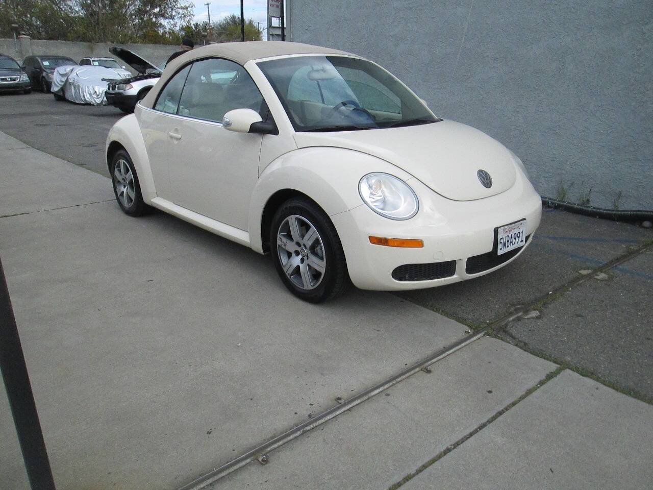 2006 Volkswagen New Beetle 2.5 — Convertible — 87,445 mi — Sacramento, CA