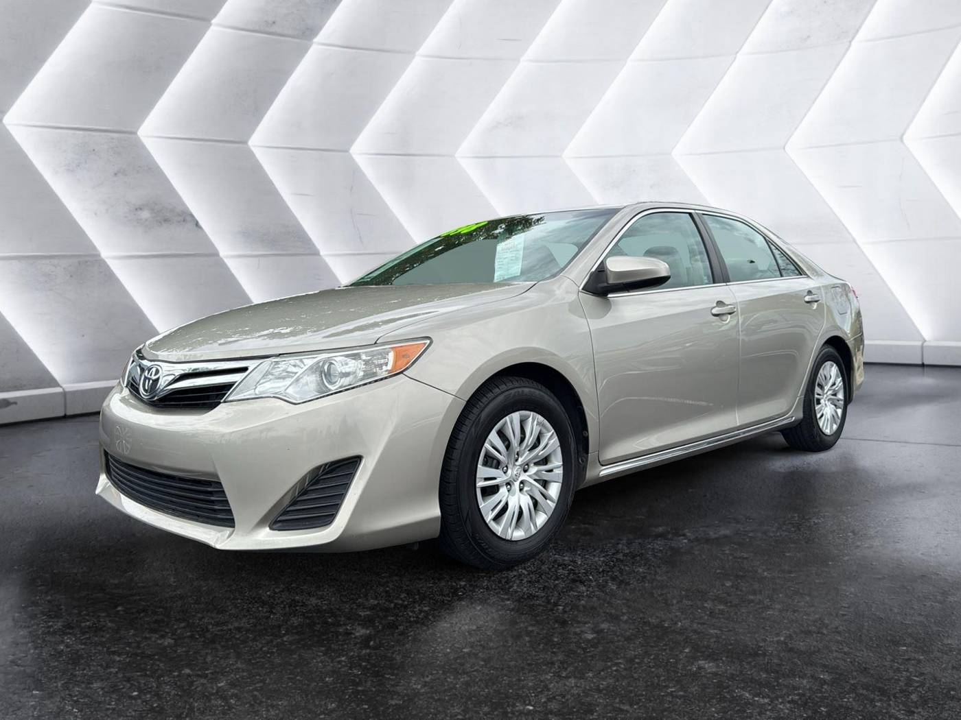 2013 Toyota Camry LE — Sedan — 139,701 mi — Mesa, AZ