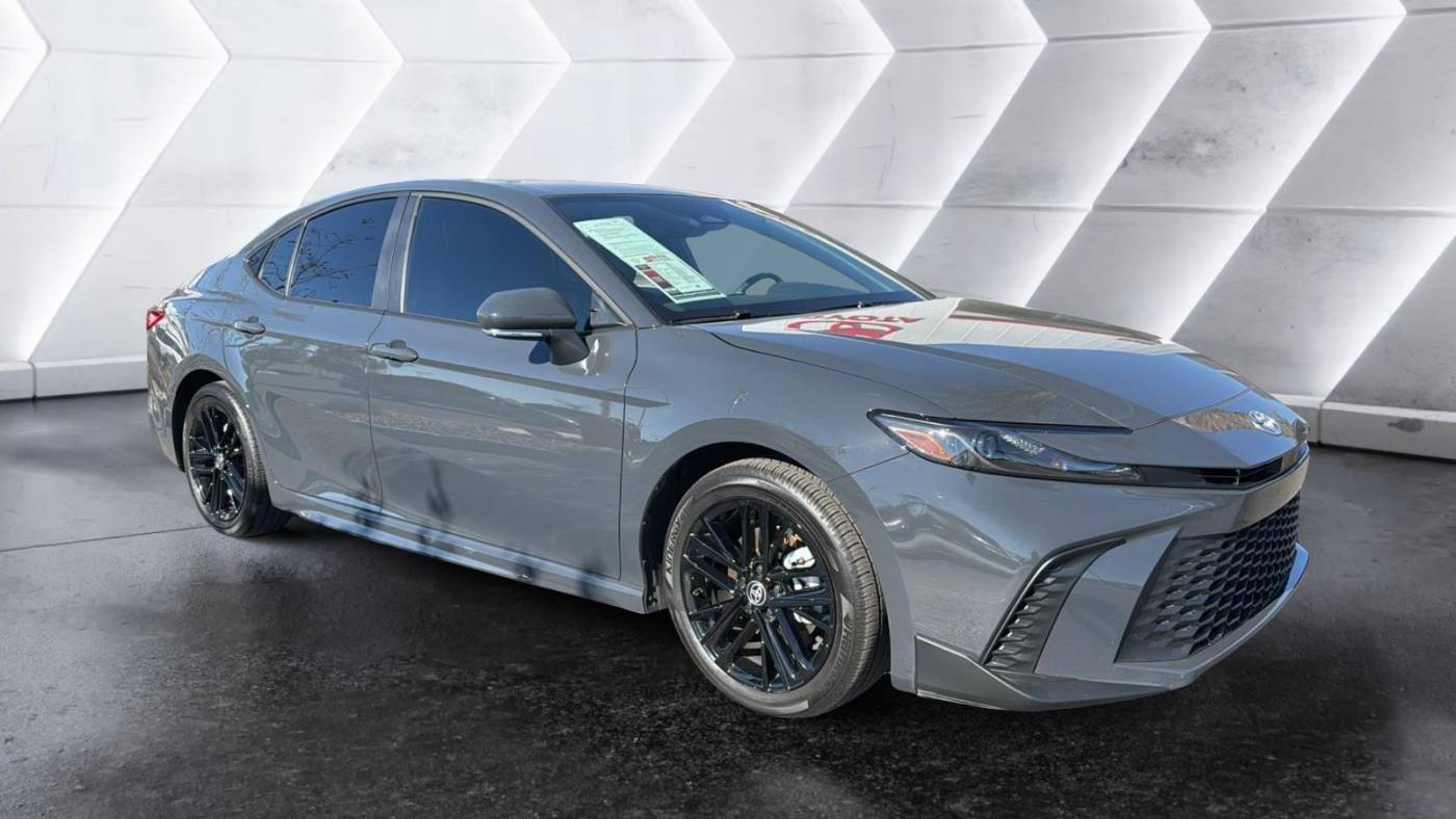 2025 Toyota Camry SE — Sedan — 12,368 mi — Mesa, AZ