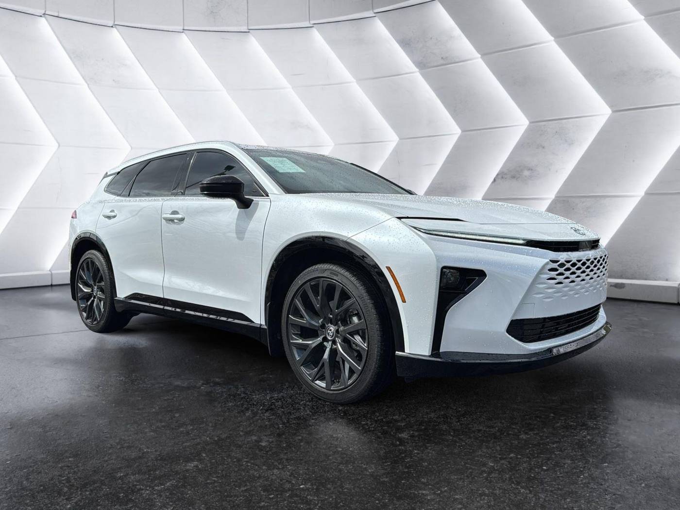 2025 Toyota Crown Signia Limited — SUV — 1,011 mi — Mesa, AZ