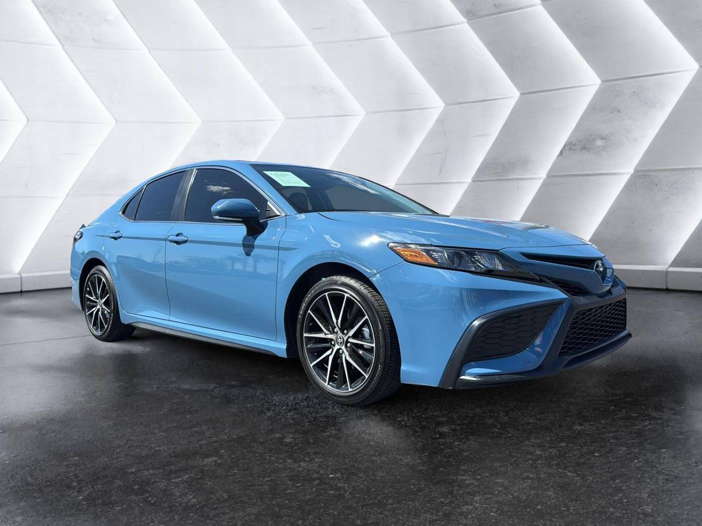 2024 Toyota Camry SE — Sedan — 16,762 mi — Mesa, AZ