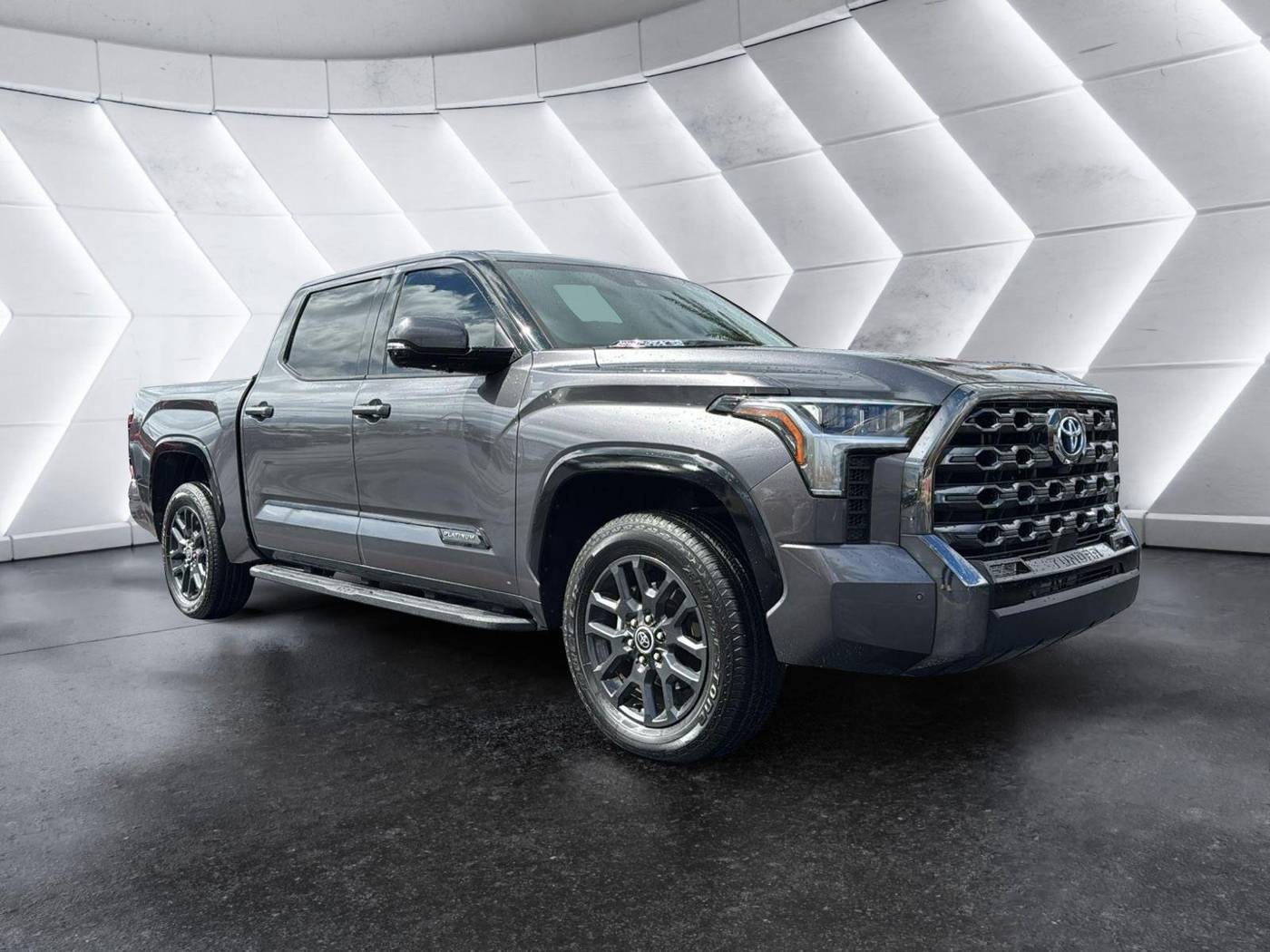 2022 Toyota Tundra Hybrid Platinum — Pickup Truck — 22,006 mi — Mesa, AZ
