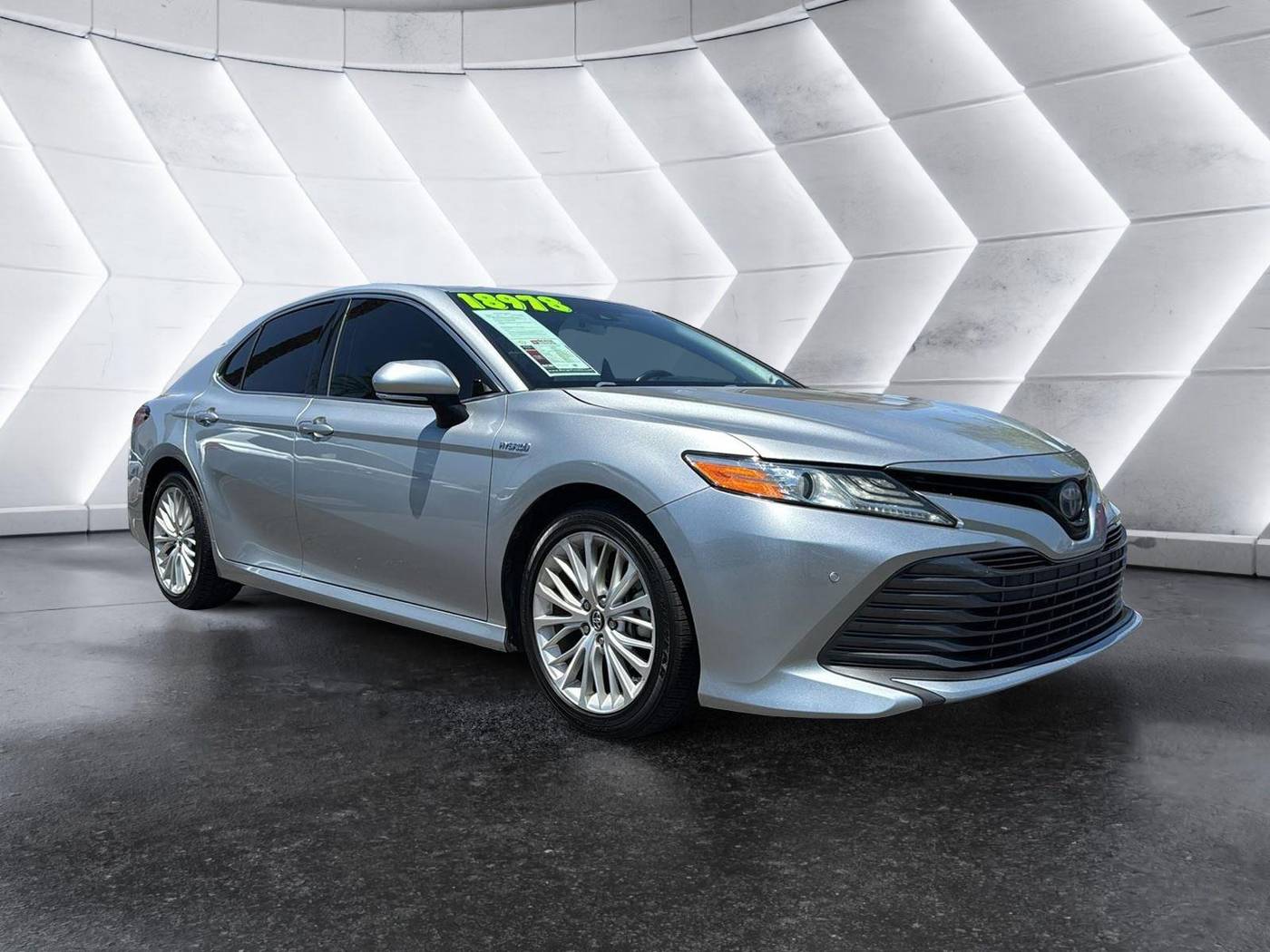 2018 Toyota Camry Hybrid XLE — Sedan — 143,398 mi — Mesa, AZ