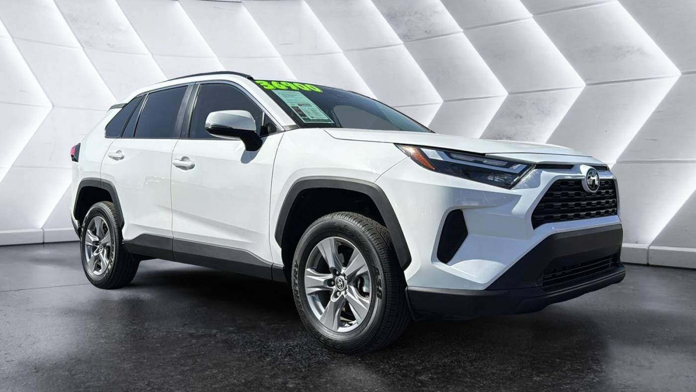 2024 Toyota RAV4 XLE — SUV — 13,938 mi — Mesa, AZ