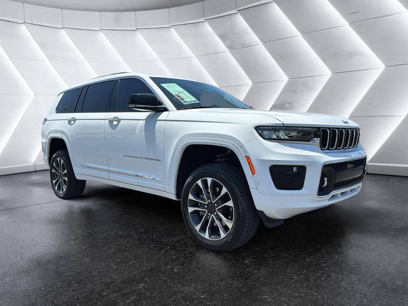 2022 Jeep Grand Cherokee Overland — SUV — 35,668 mi — Mesa, AZ