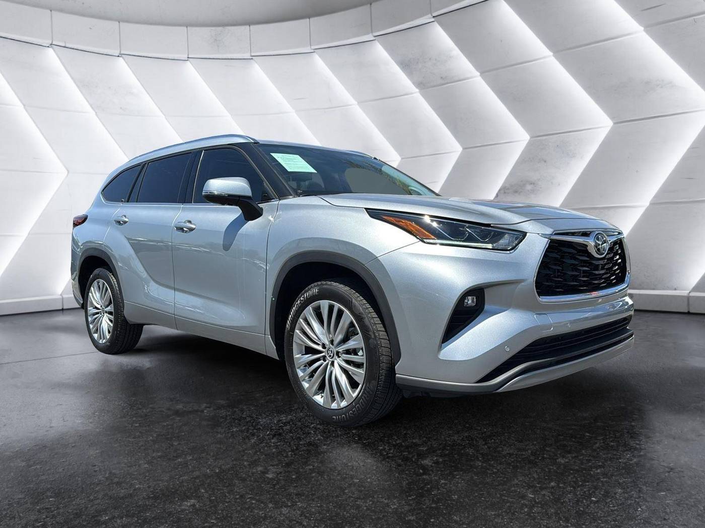 2023 Toyota Highlander Platinum — SUV — 15,040 mi — Mesa, AZ