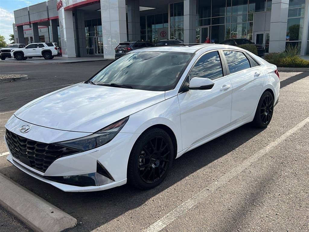 2023 Hyundai Elantra Hybrid Limited — Sedan — 42,091 mi — Mesa, AZ