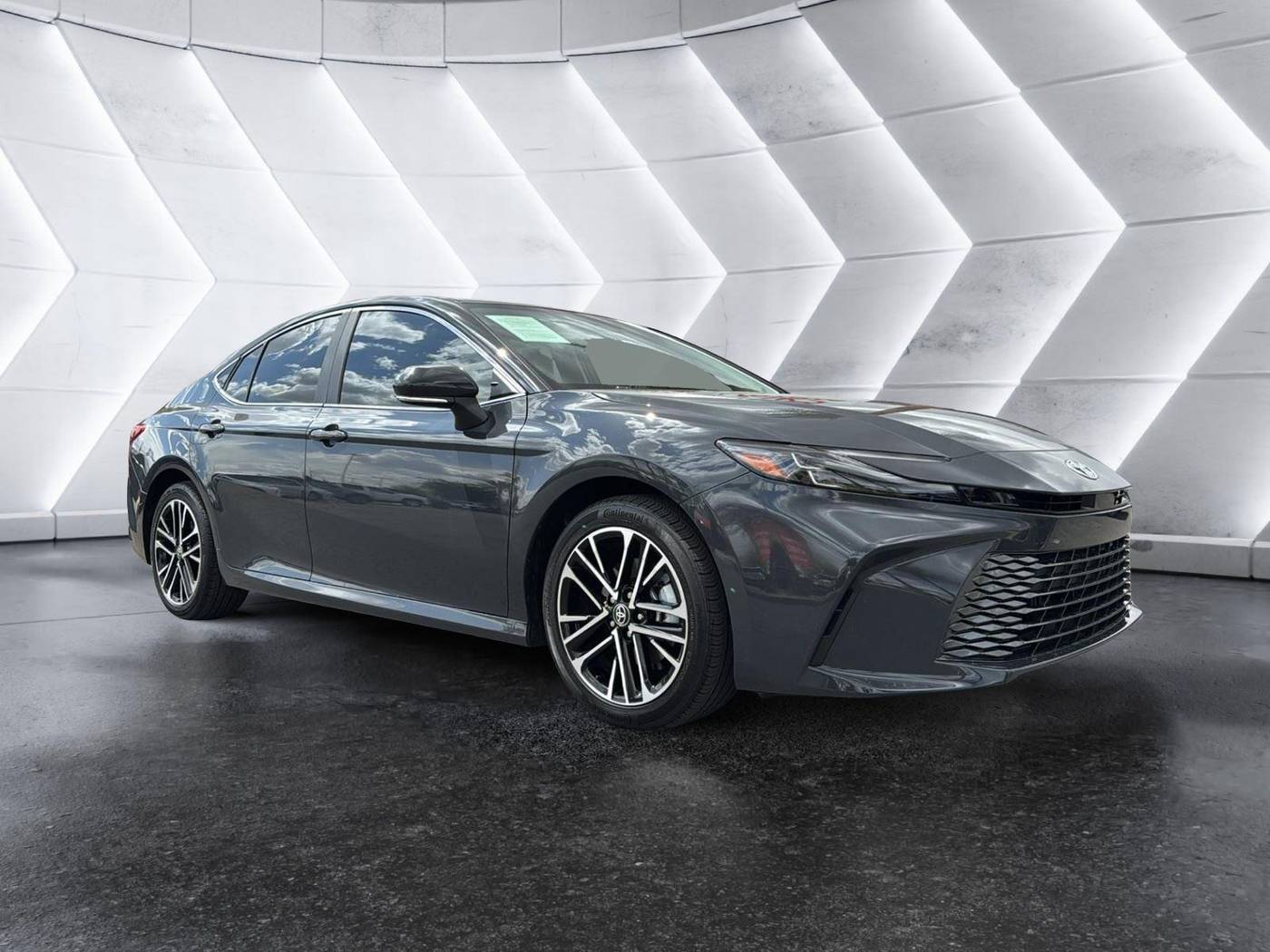 2025 Toyota Camry XLE — Sedan — 3,972 mi — Mesa, AZ