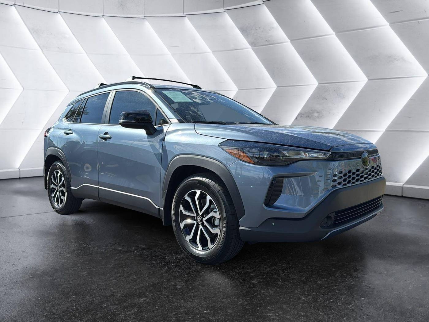 2026 Toyota Corolla Cross Hybrid SE — SUV — 331 mi — Mesa, AZ
