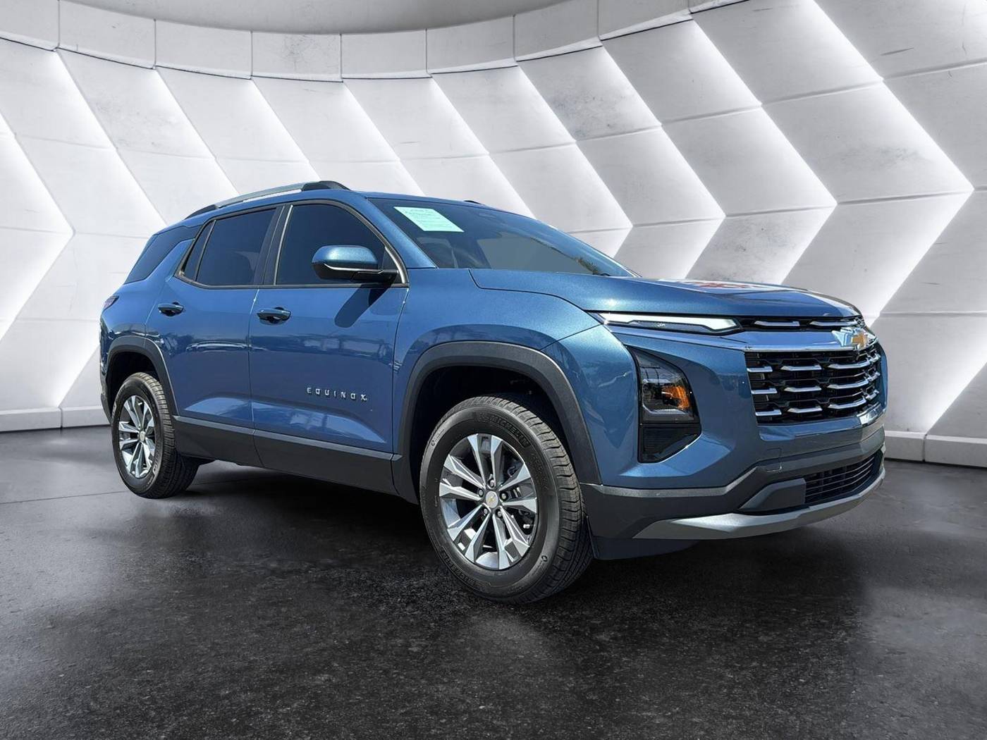 2025 Chevrolet Equinox LT — SUV — 819 mi — Mesa, AZ