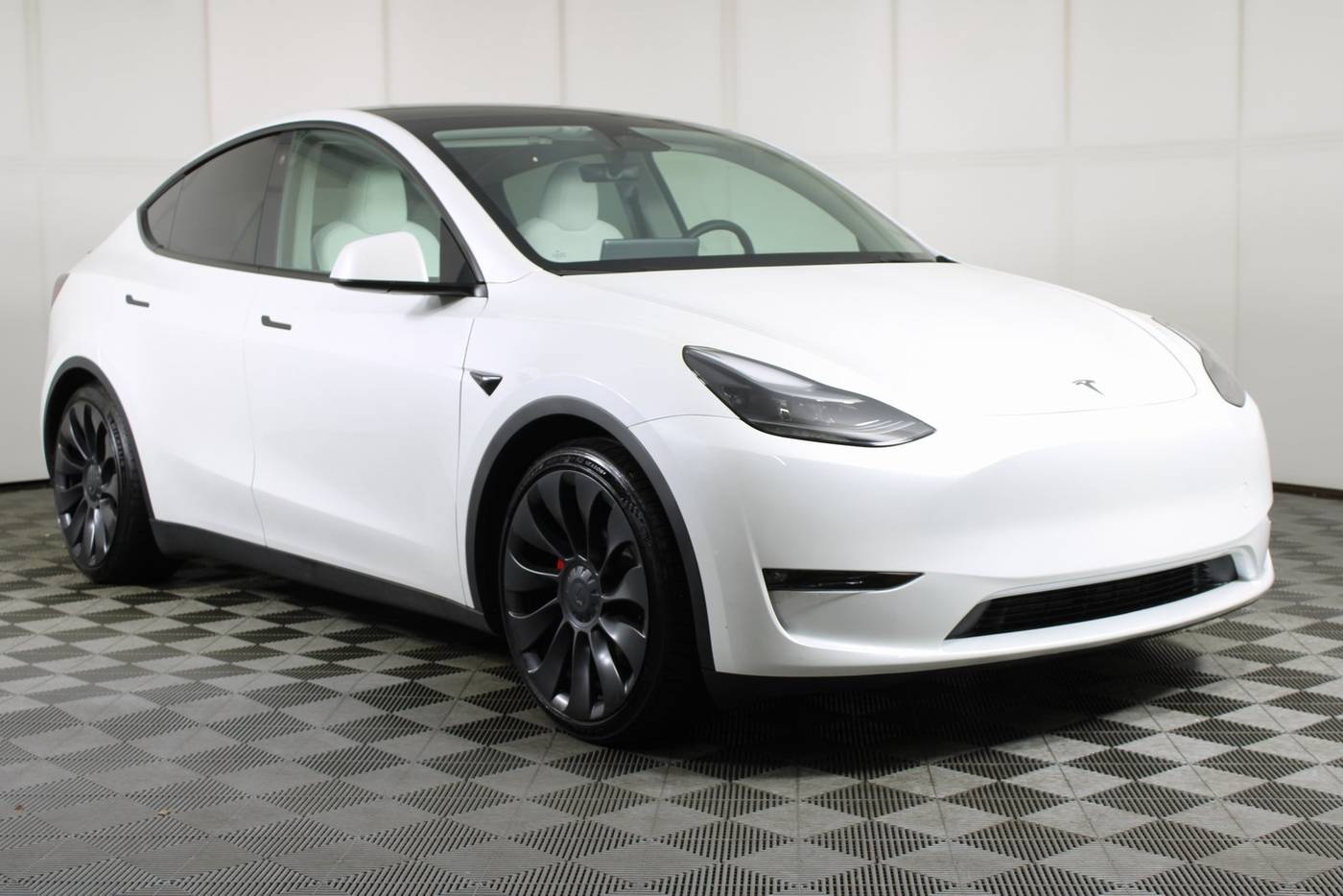 2023 Tesla Model Y Performance — SUV — 13,219 mi — Manassas, VA