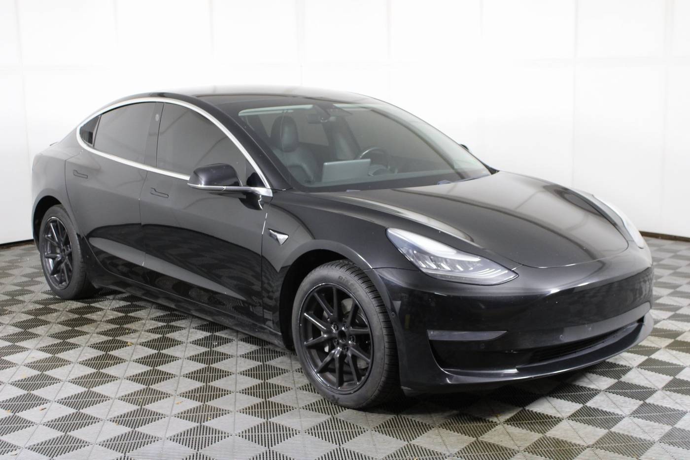 2019 Tesla Model 3 Standard Range — Sedan — 102,006 mi — Manassas, VA