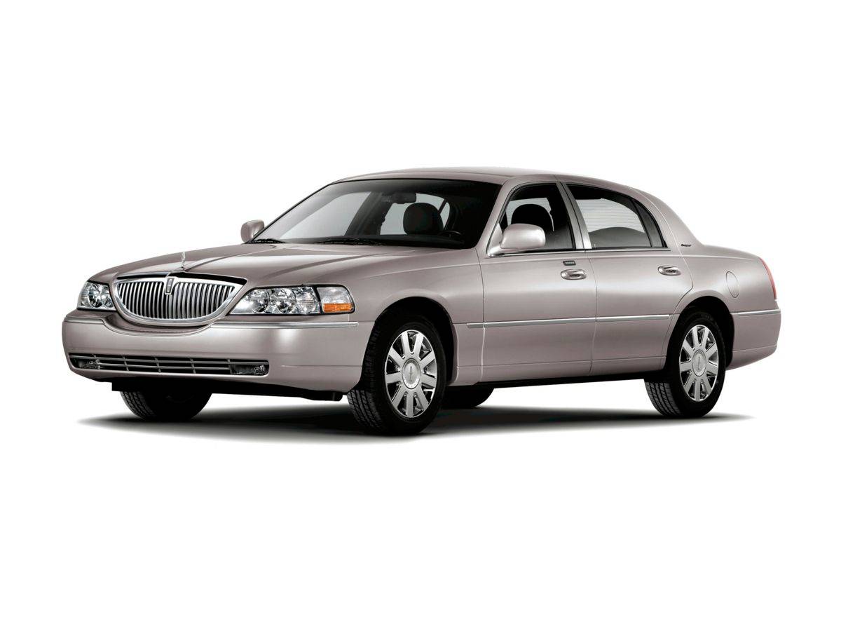 2011 Lincoln Town Car Signature Limited — Sedan — 70,741 mi — Manassas, VA