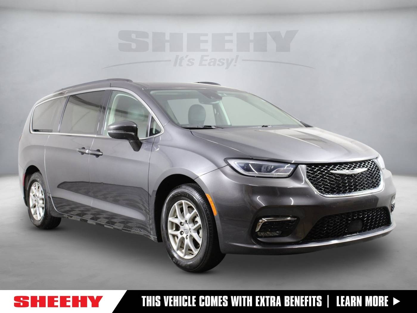 2022 Chrysler Pacifica Touring L — Minivan — 72,615 mi — Manassas, VA