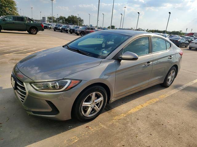 2018 Hyundai Elantra SE — Sedan — 70,000 mi — Houston, TX