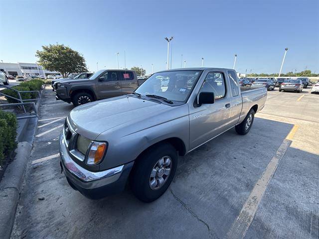 2000 Nissan Frontier XE — Pickup Truck — 111,726 mi — Houston, TX