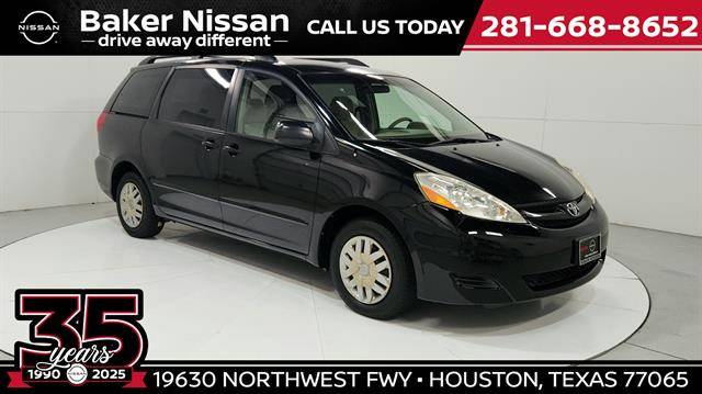 2010 Toyota Sienna CE — Minivan — 100,126 mi — Houston, TX
